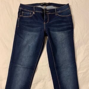 Dark wash stretchy jegging